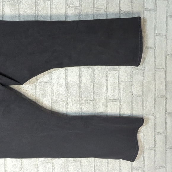 Signature Levi Strauss Black Heritage High Rise Kick Boot Jean Size 16 - Picture 5 of 5
